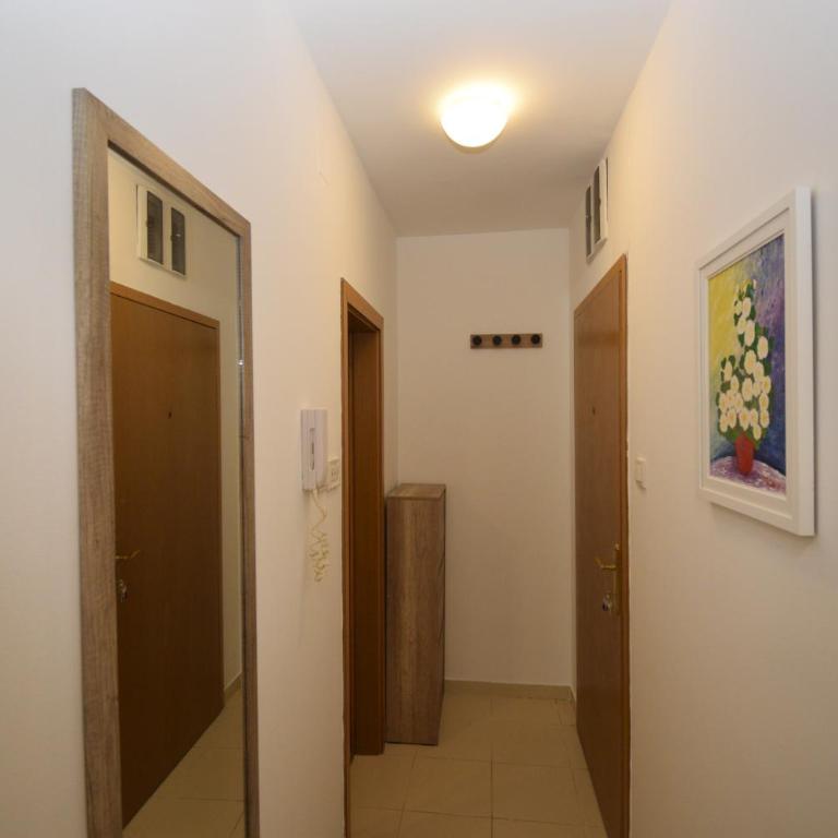 Studio apartment Art Zone - One-Bedroom Apartment - 21