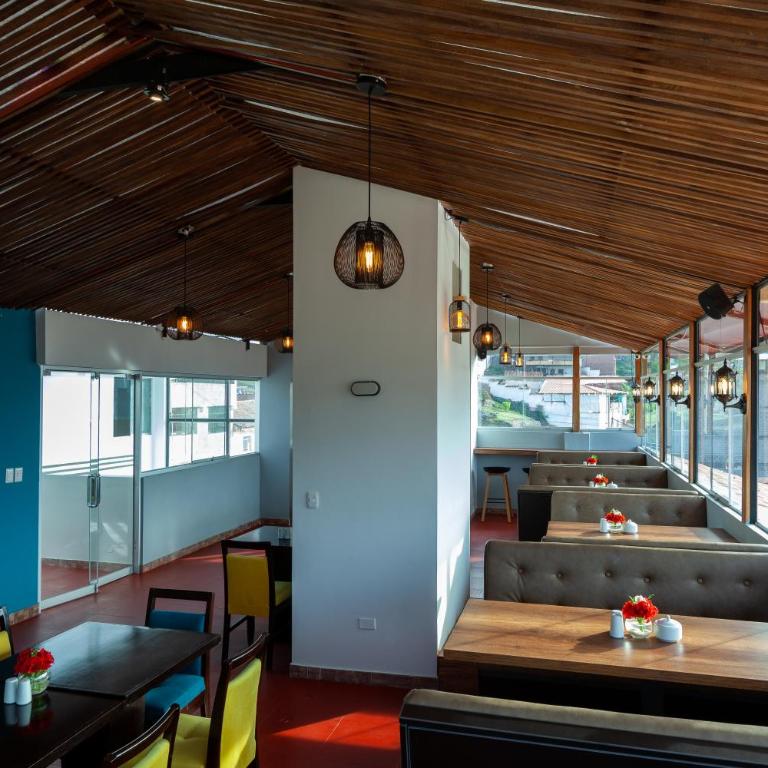 Muru Homely Hotel Cusco - King Room with Balcony - 17