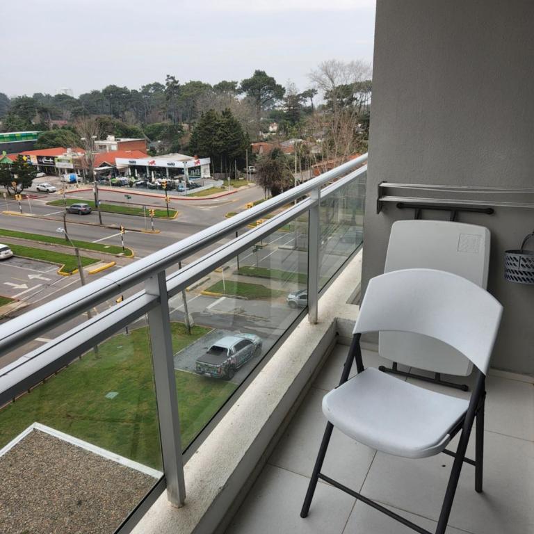 Bellagio Tower - One-Bedroom Apartment - 3