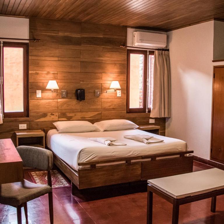 Hotel Cuatro Pinos - Habitación Doble Superior - 1