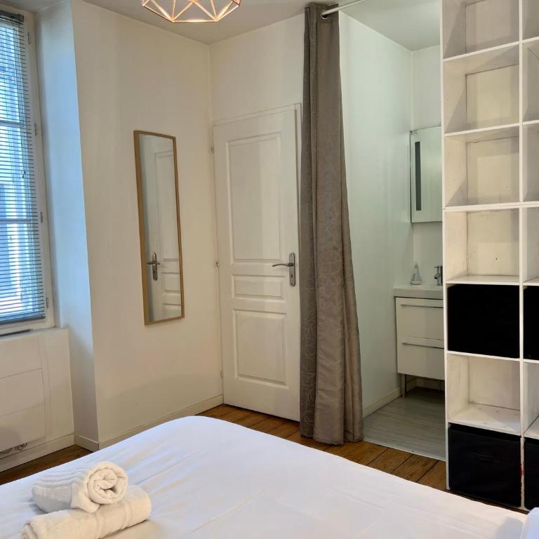 LE VICTOR HUGO - Wifi - Centre ville - PROPERTY RENTAL NM - Appartamento Superior - 42