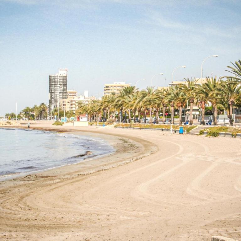 3 Bedroom Lovely Apartment In Santa Pola - Apartamento de 3 dormitorios - 24