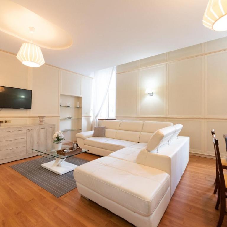 The Best Rent - Stylish one-bedroom apartment in Piazza Barberini - Appartamento con 1 Camera da Letto - 2