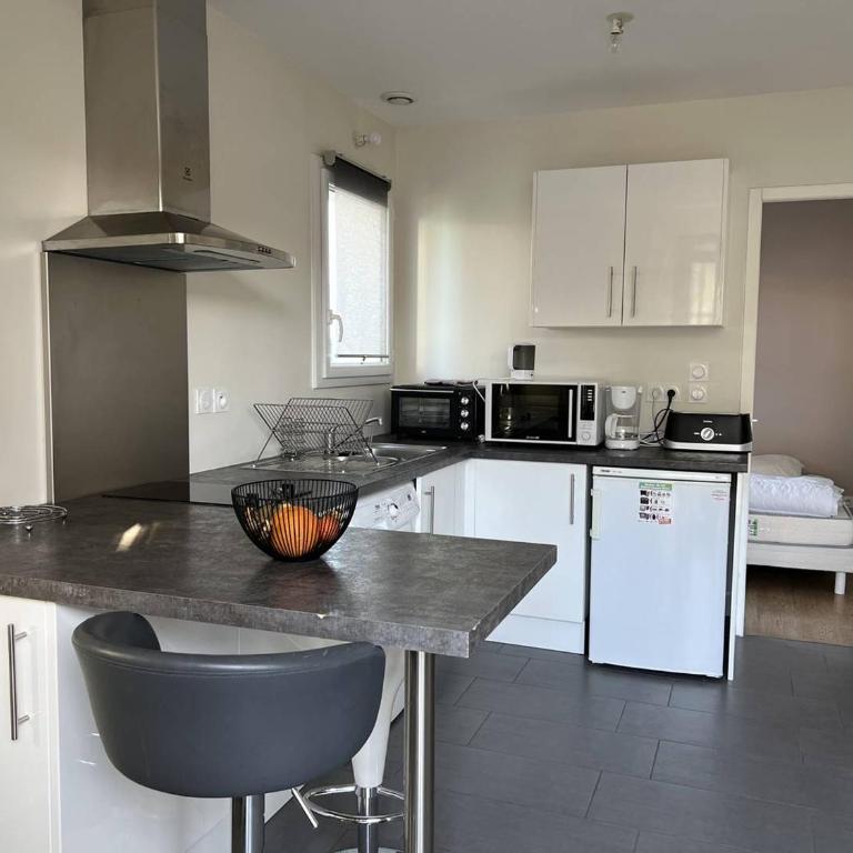 T1 bis confortable avec terrasse, parking privé, proche thermes - Appartement 1 Chambre - 2