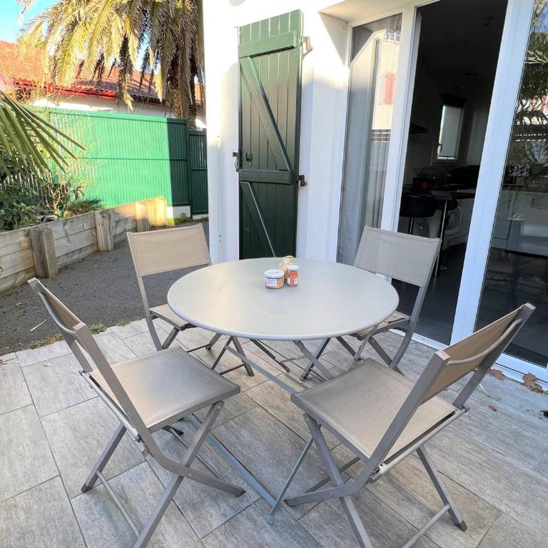 T1 bis confortable avec terrasse, parking privé, proche thermes - Appartement 1 Chambre - 7
