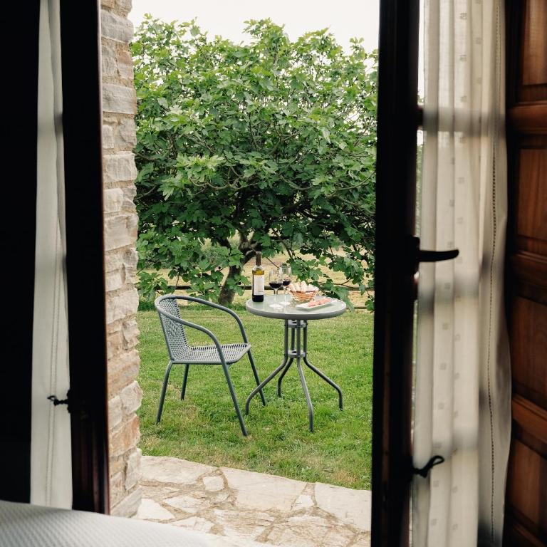 Hotel Rural Casona de Cefontes - Habitación Doble Estándar con vistas al jardín - 2 camas - 5