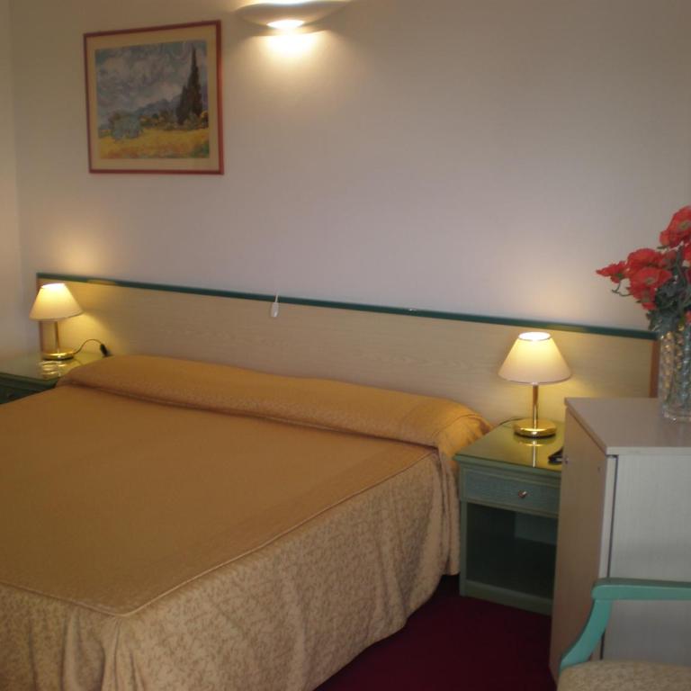 Hotel Majestic - Camera Matrimoniale/Doppia con Letti Singoli con Vista Mare Laterale - 4