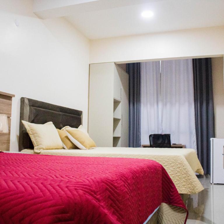 Liebling Hotel Ciudad del Este - Comfort Quadruple Room - 1