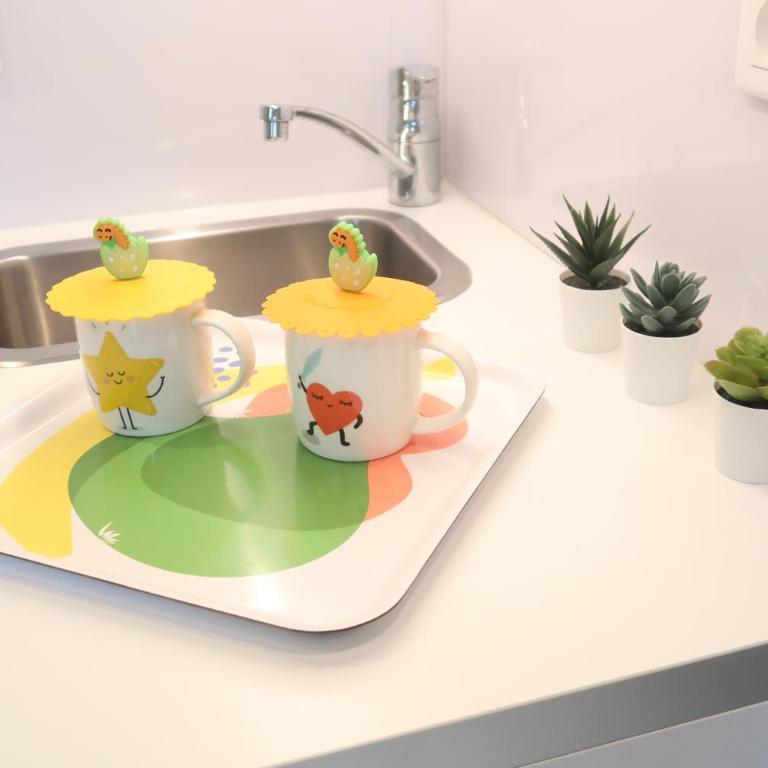 Paris 17ème - STUDIO compact 10m2 -110 sqf - coeur BATIGNOLLES - ideal SOLO traveler - Studio - 10