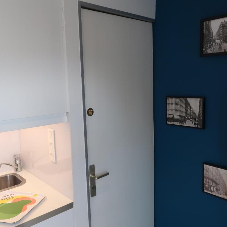 Paris 17ème - STUDIO compact 10m2 -110 sqf - coeur BATIGNOLLES - ideal SOLO traveler - Studio - 26