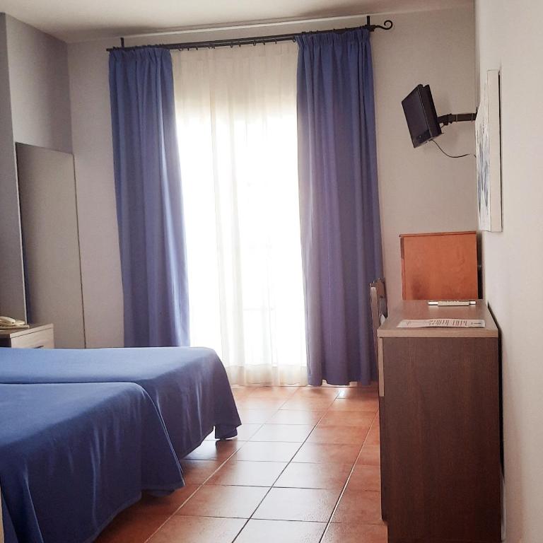 Hostal La Colonia - Habitación Doble - 2 camas - 2
