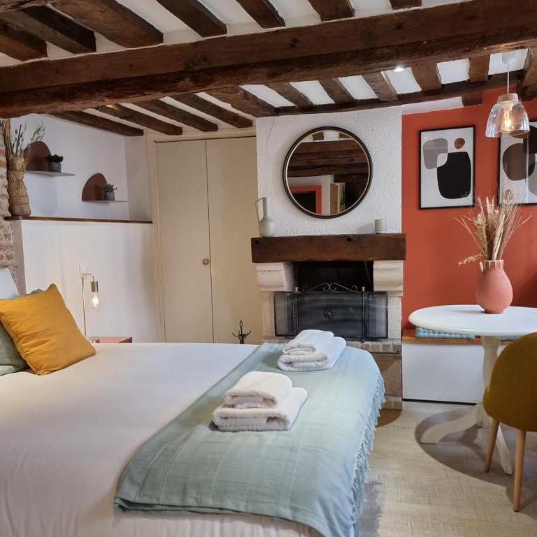 Le Temps d’une Pause Cosy with Fireplace Honfleur Centre - Studio - 1