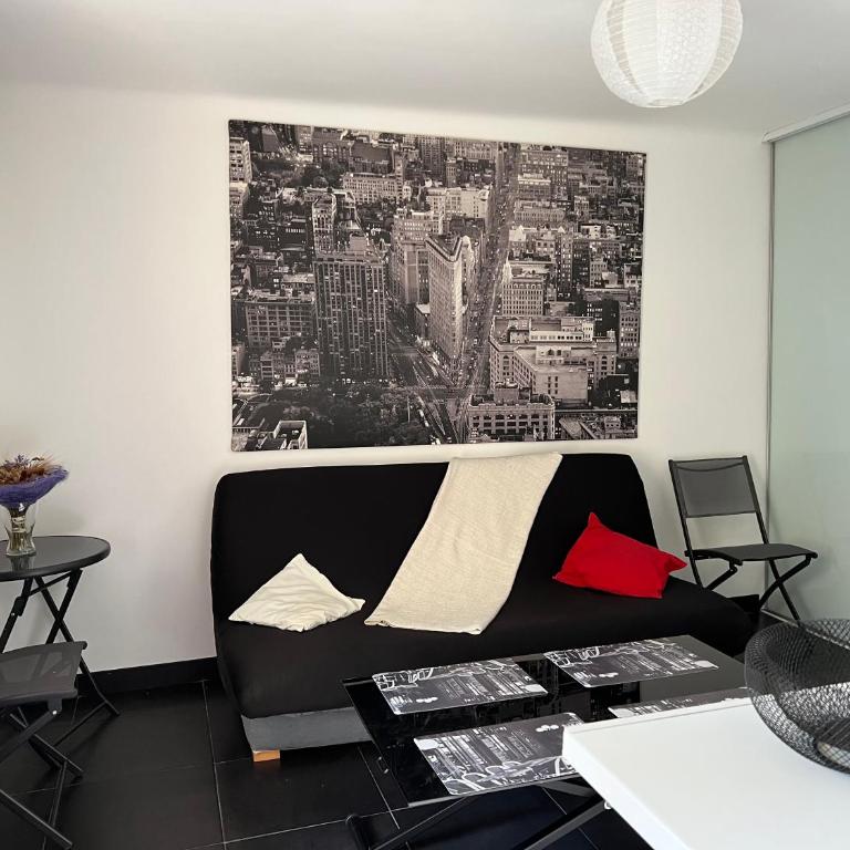 L'appart Isa&Marc T2 avec rez-de-jardin (bus aéroport) tout équipé pour 4 personnes; - Appartement 1 Chambre - 5