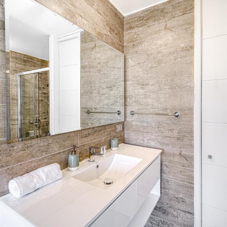 Coast Tower 1BR W/Balcony & View. - Apartamento de 1 dormitorio - 9
