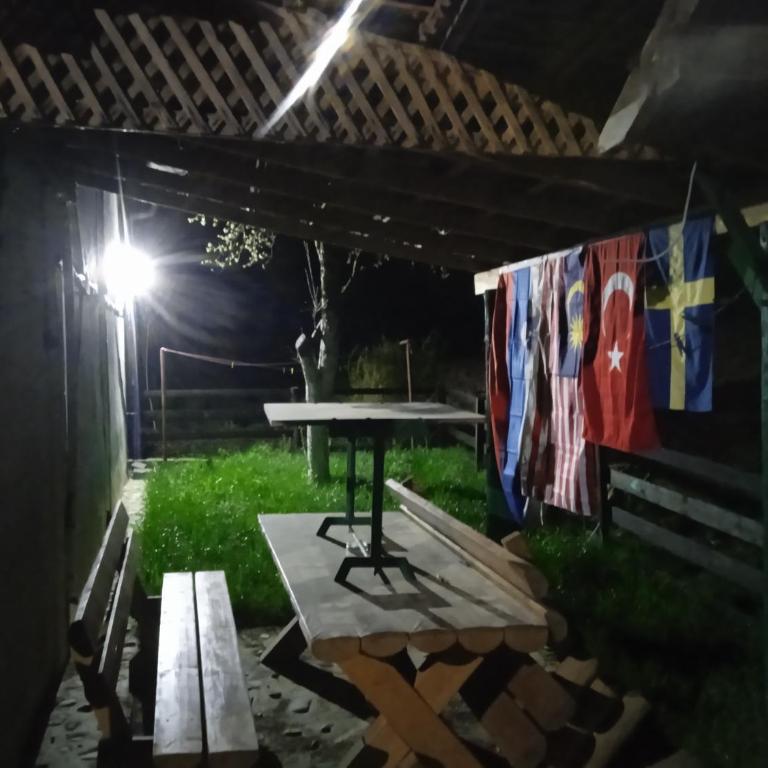 Etno selo Visoko Apartmani - Standardna Porodična Soba - 5