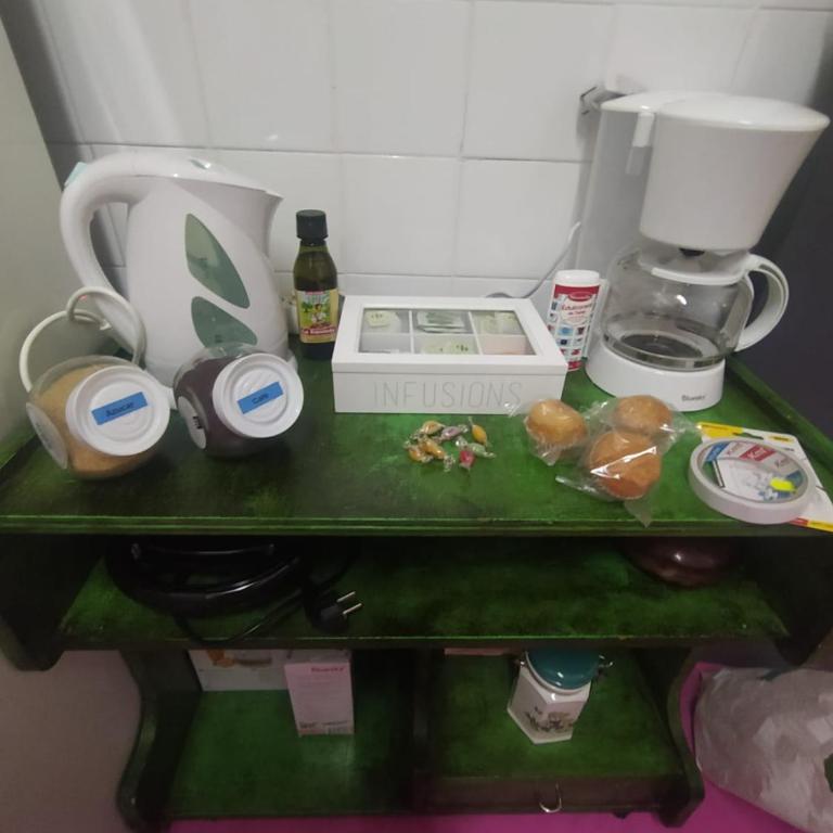 Céntrico piso con aparcamiento gratuito - Apartment - 64