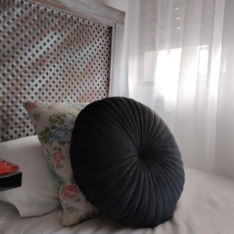 Céntrico piso con aparcamiento gratuito - Apartment - 33
