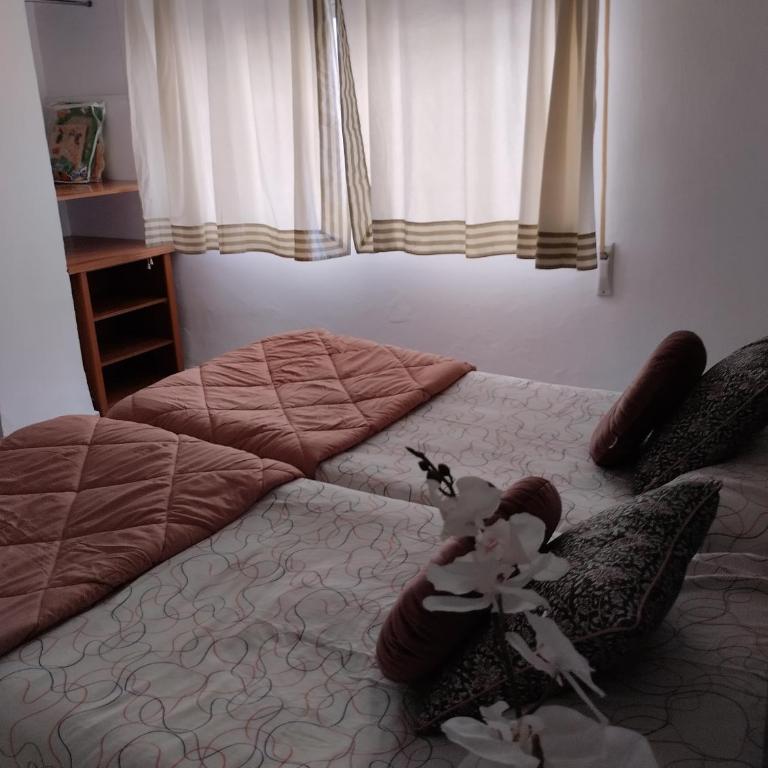 Céntrico piso con aparcamiento gratuito - Apartment - 27
