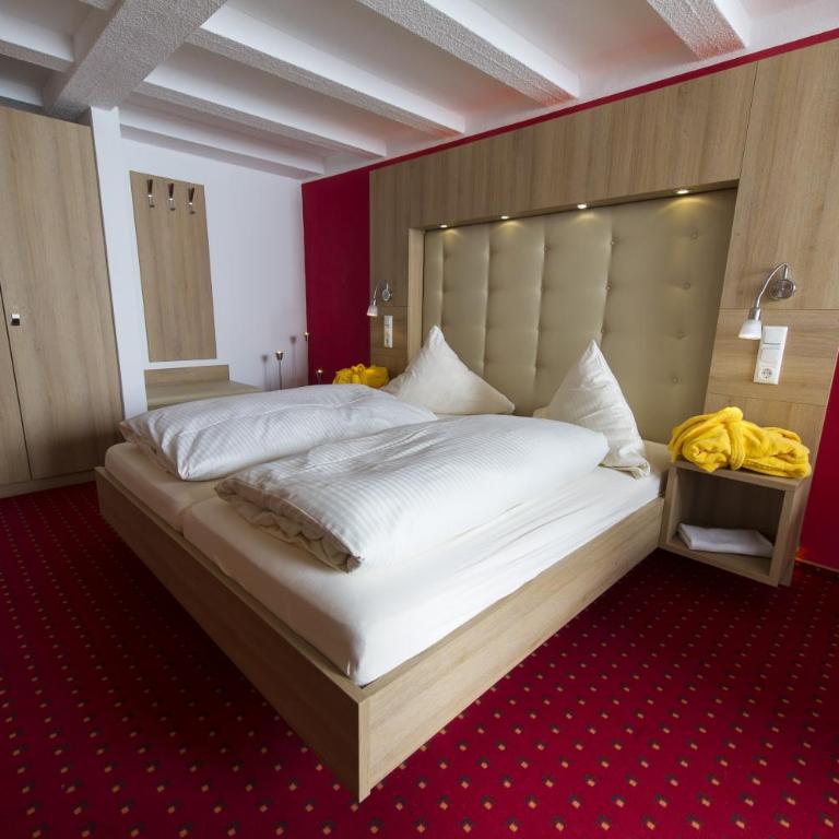 Panoramagasthof auf dem Auerberg - Doppelzimmer mit Balkon - 3