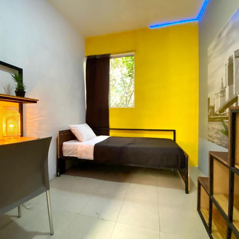 ROOMIES HOSTEL Parque México - Single Room with Shared Bathroom - 6