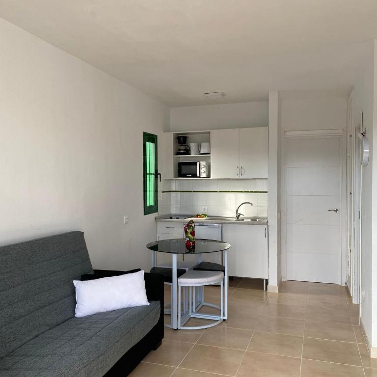 Apartamento Mimosas Pocillos - One-Bedroom Apartment - 3