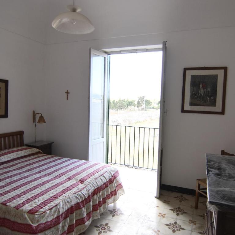 Casale Due Palme - Casa Vacanze con 2 Camere da Letto e Terrazza (4 Adulti) - 2