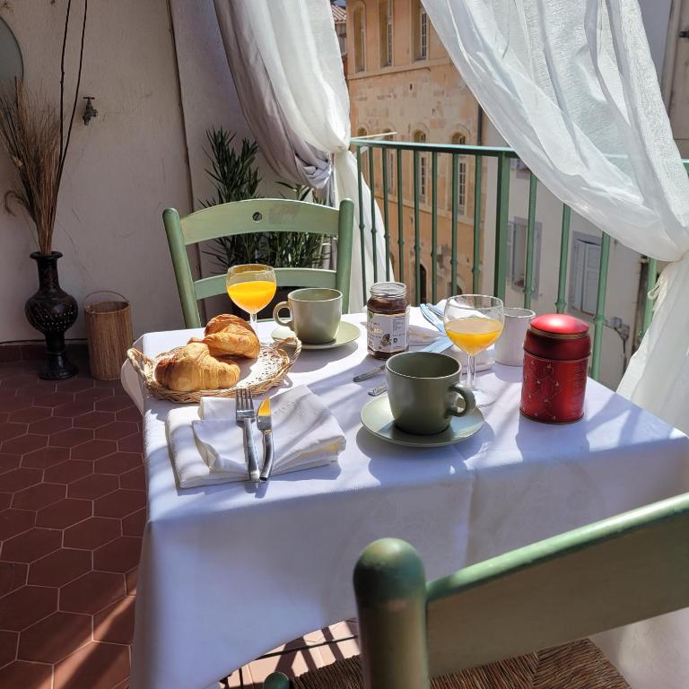 "L'ÎLOT" en plein cœur de Martigues - Appartement en Duplex - 54