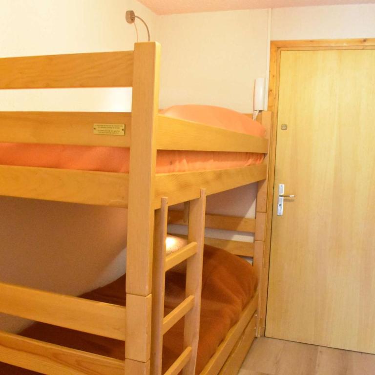 Studio skis aux pieds à Méribel – Centre, commerces à 100m, piscine estivale, ascenseur, casier à skis - Appartement 1 Chambre - 14