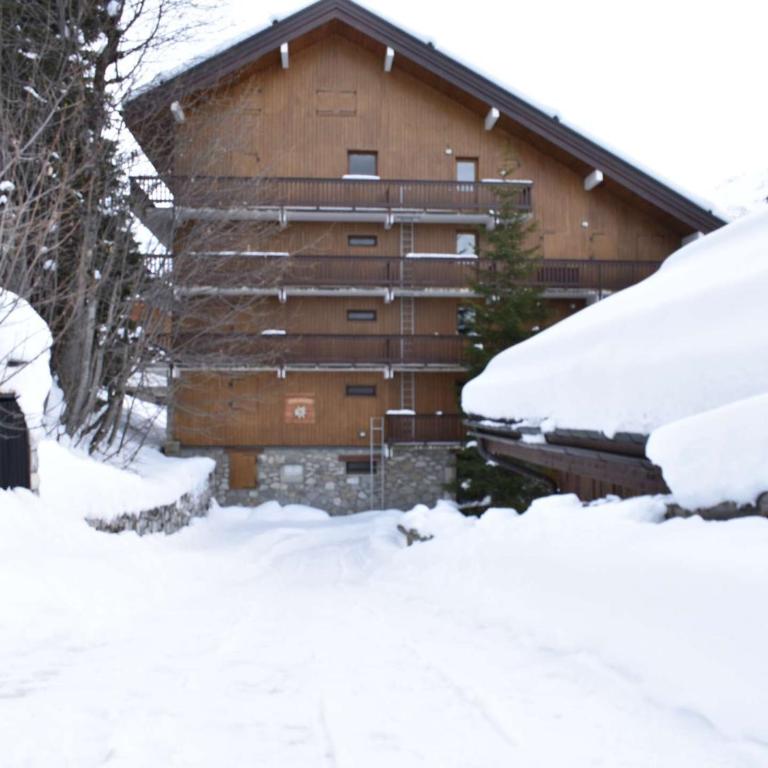 Studio skis aux pieds à Méribel – Centre, commerces à 100m, piscine estivale, ascenseur, casier à skis - Appartement 1 Chambre - 18