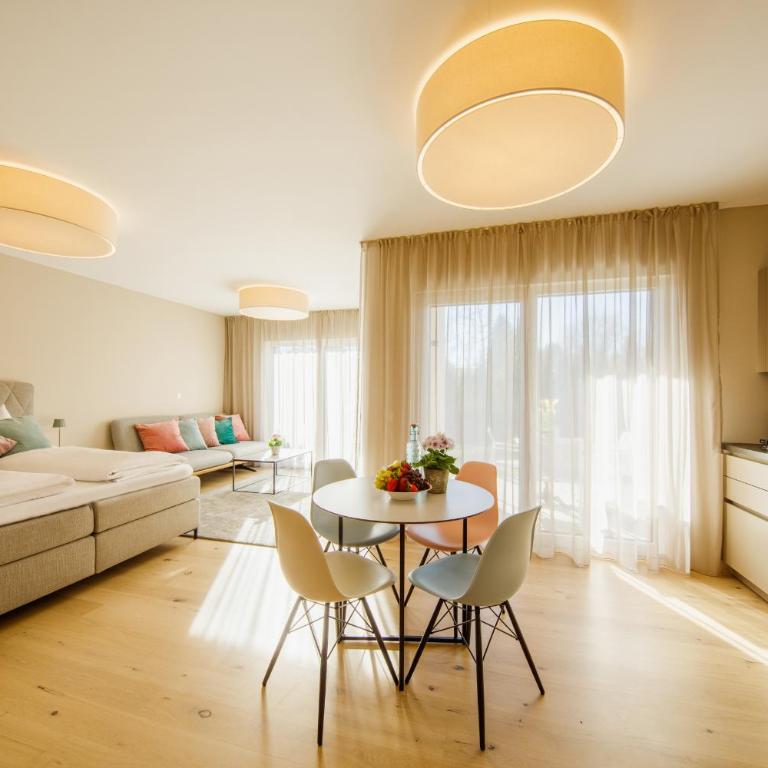 Pfeiler's Bürgerstüberl - Hotel - Apartment mit 2 Schlafzimmern und Balkon - 12