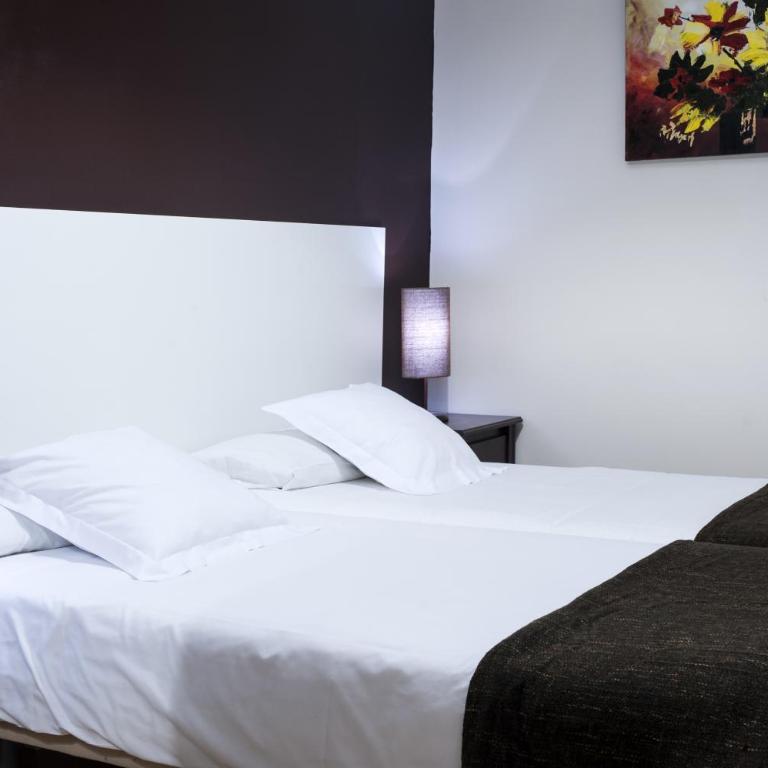THC Gran Via Hostel - Twin Room - 7