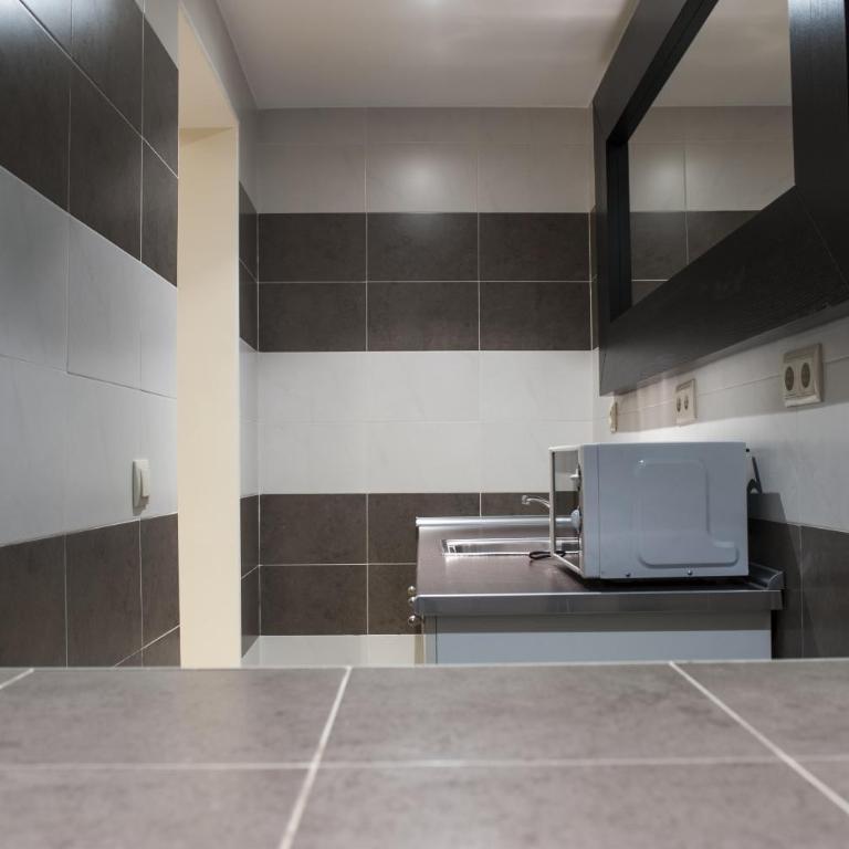 THC Gran Via Hostel - Junior Suite - 2