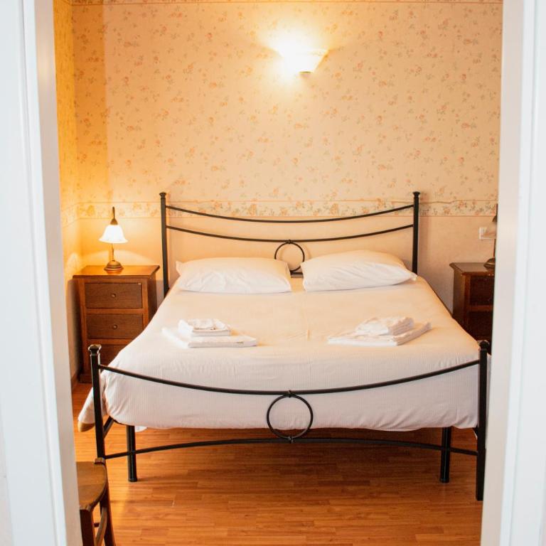 ApartHotel Capitelli - Camera Matrimoniale Deluxe con Balcone - 4