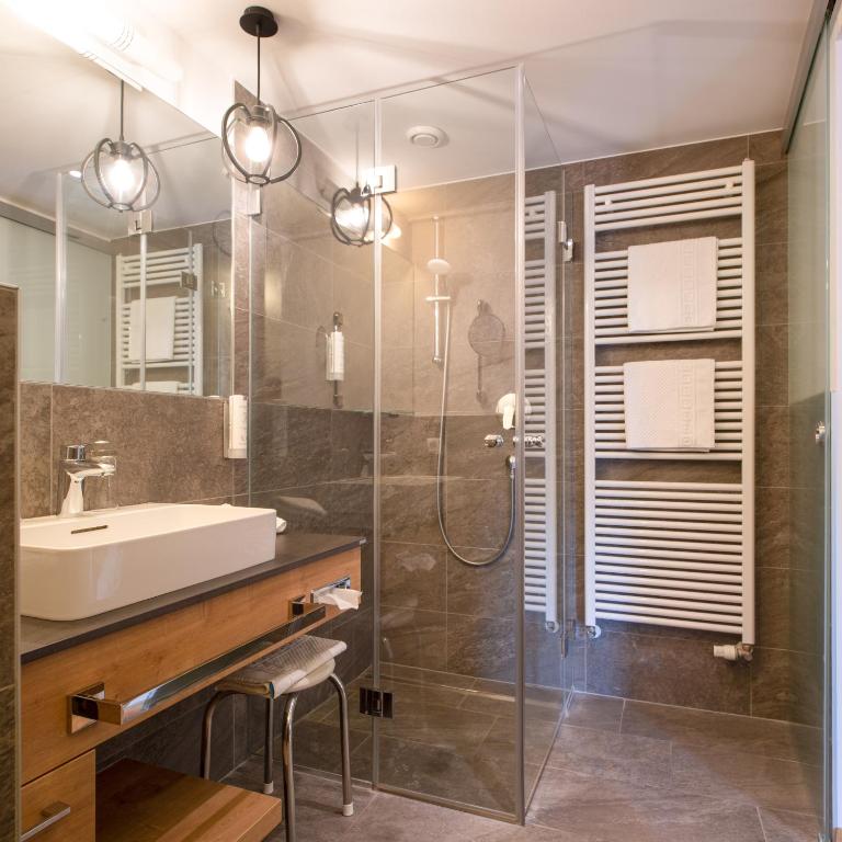 Hotel Nagglerhof am Weissensee - Doppelzimmer mit Seeblick - 2
