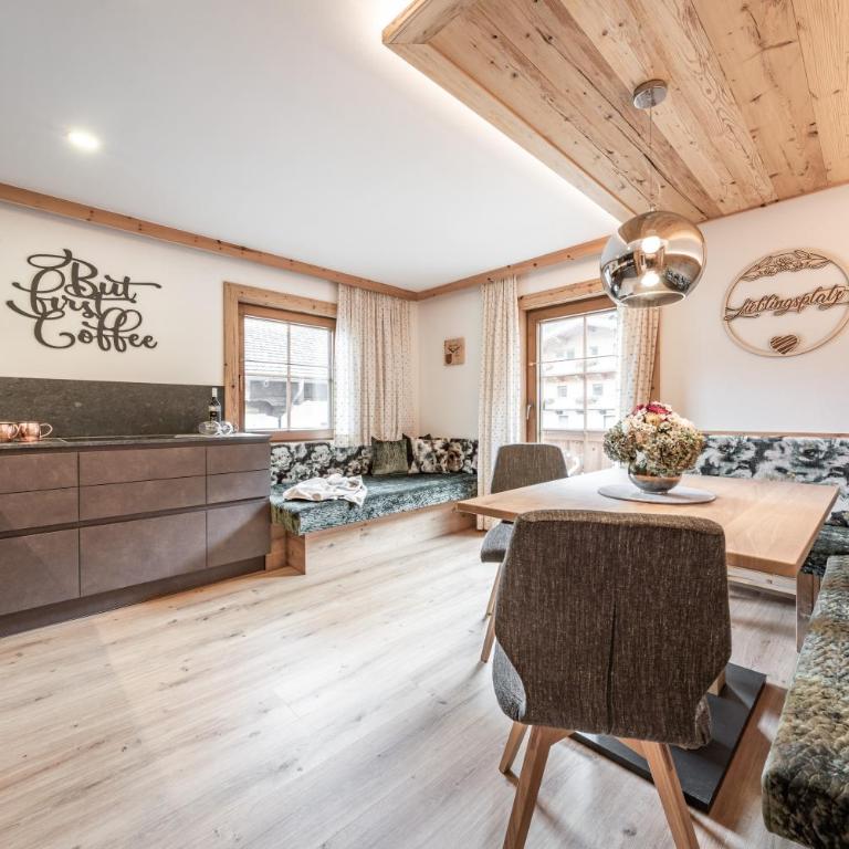 Ferienwohnungen Fichtenheim - Deluxe Apartment mit 2 Schlafzimmern mit Balkon und 2 Bädern - 3