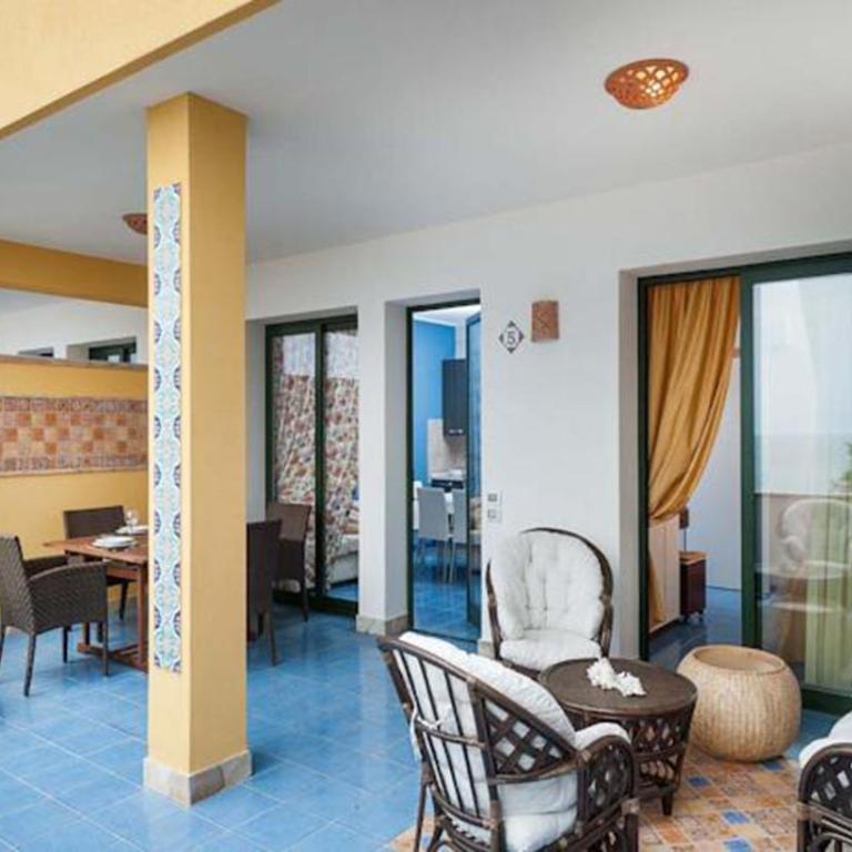Bono Vacanze Villa Maragani Charme & Relax - Large Two-Bedroom Apartment with Sea View - 3