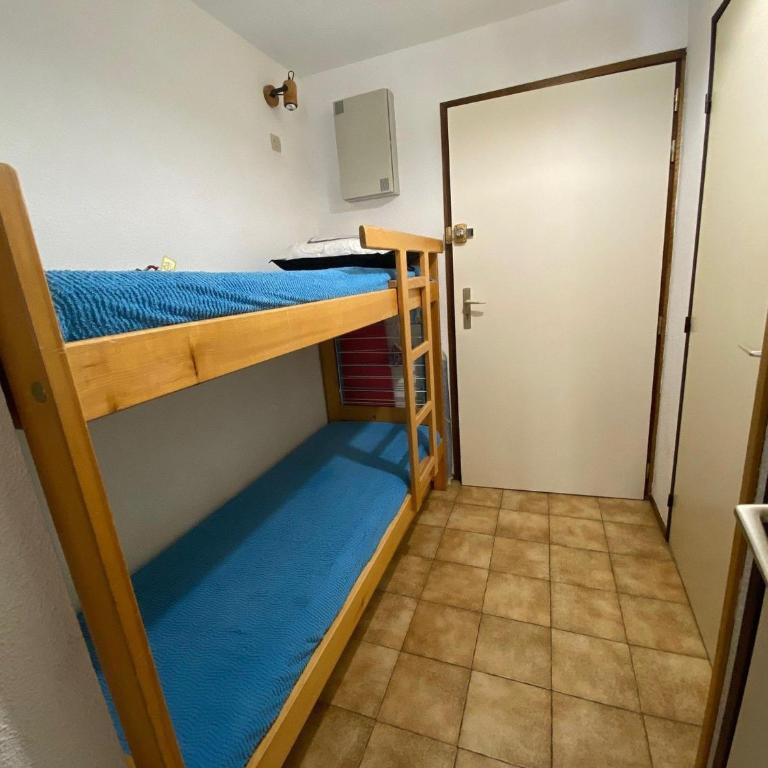 Charmant 2 pièces avec balcon, parking, proche des pistes - La Clusaz - FR-1-459-34 - Apartment (6 Erwachsene) - 8