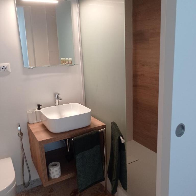 CasaRA - Deluxe Double Room - 3