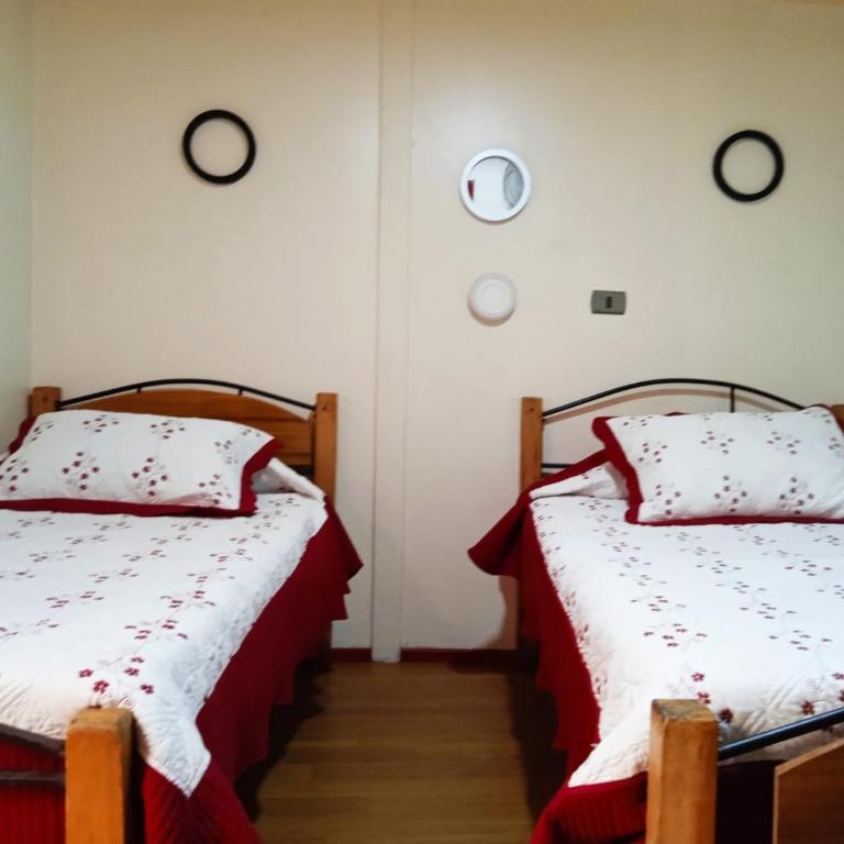 Residencial la Cabaña - Double Room with Shared Bathroom - 1
