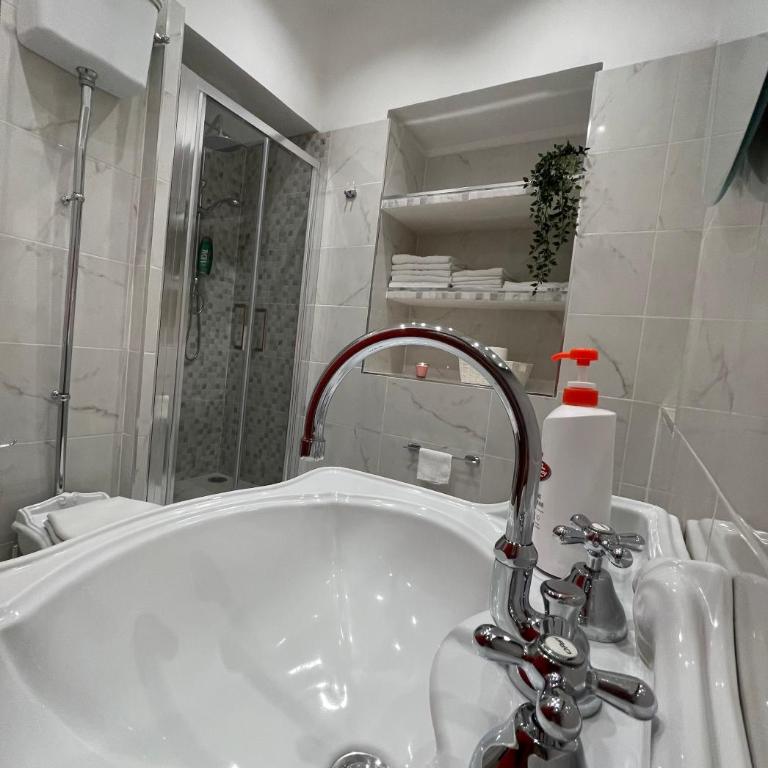 Home Sweet Home Bella Napoli - Apartment - 33