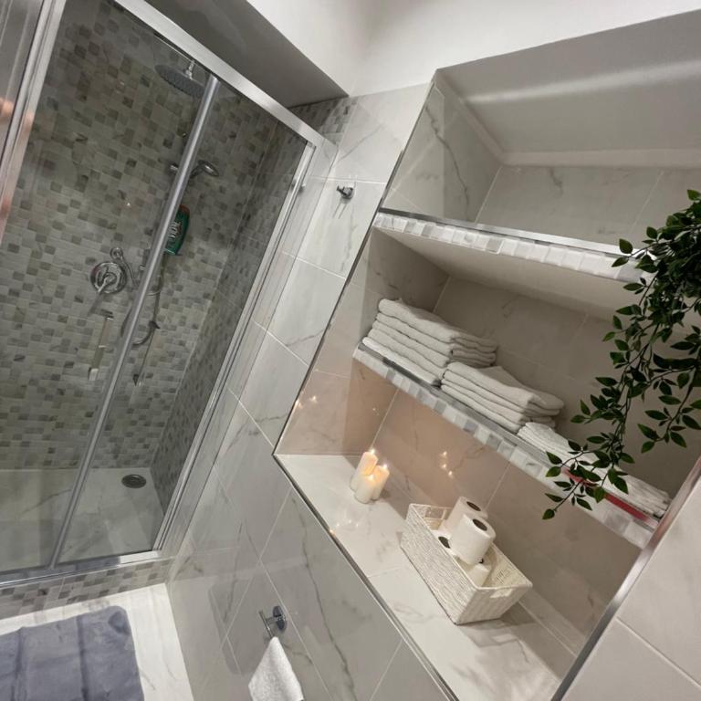 HOME SWEET HOME Storia di Napoli - Appartamento con 2 Camere da Letto - 43