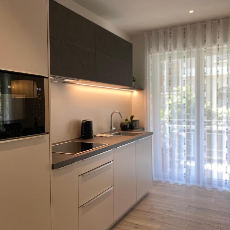 Neu, zentral, sonnig, Garage inklusive - One-Bedroom Apartment - 5