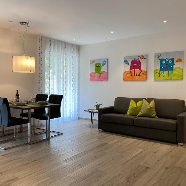 Neu, zentral, sonnig, Garage inklusive - One-Bedroom Apartment - 1