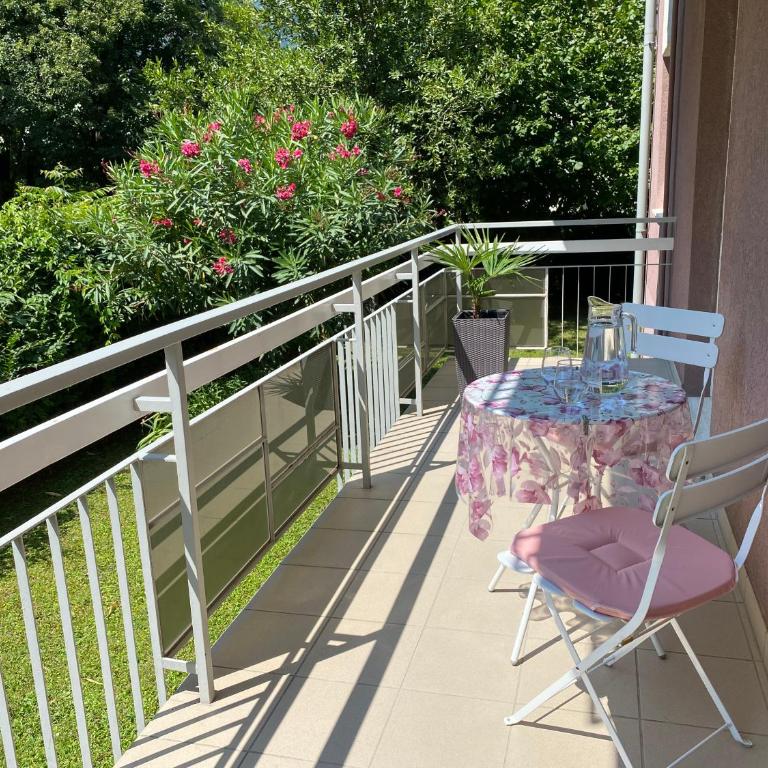 Neu, zentral, sonnig, Garage inklusive - One-Bedroom Apartment - 28