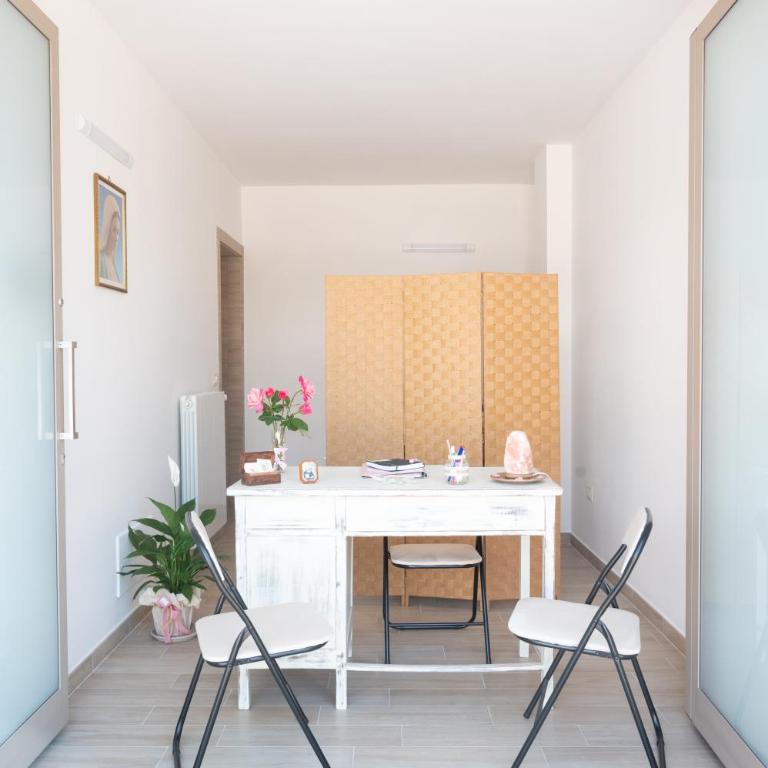 Dimora Rose - Casa con 2 Camere da Letto - 3