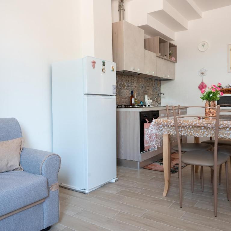 Dimora Rose - Casa con 2 Camere da Letto - 7