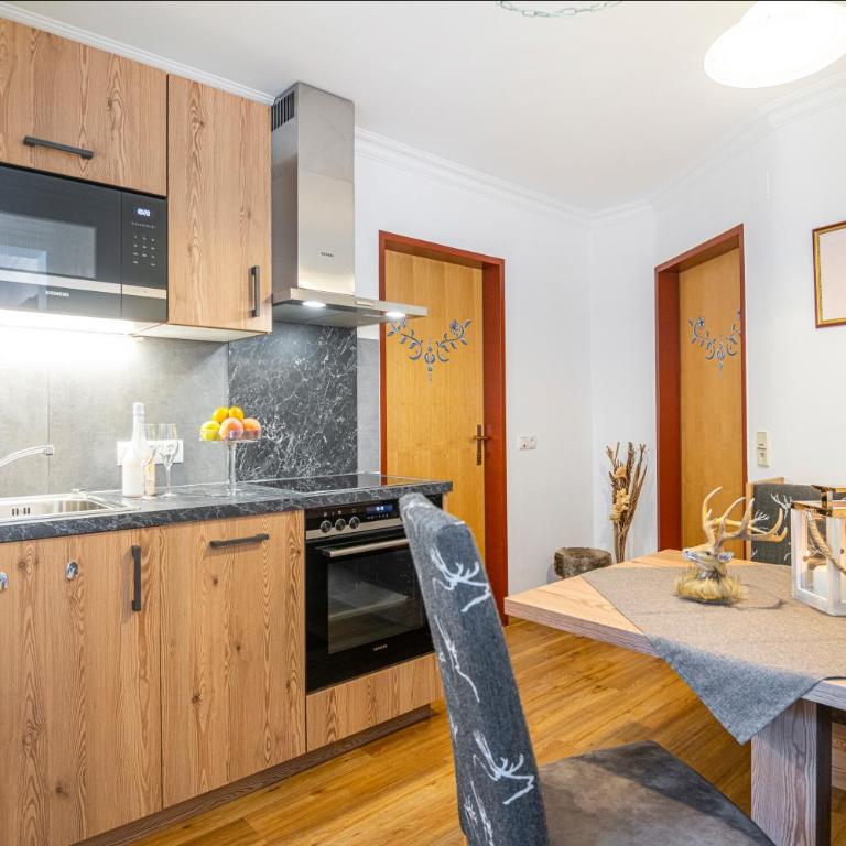 Appartements Baumanngut - Superior Apartment mit 2 Schlafzimmern und Balkon - 3