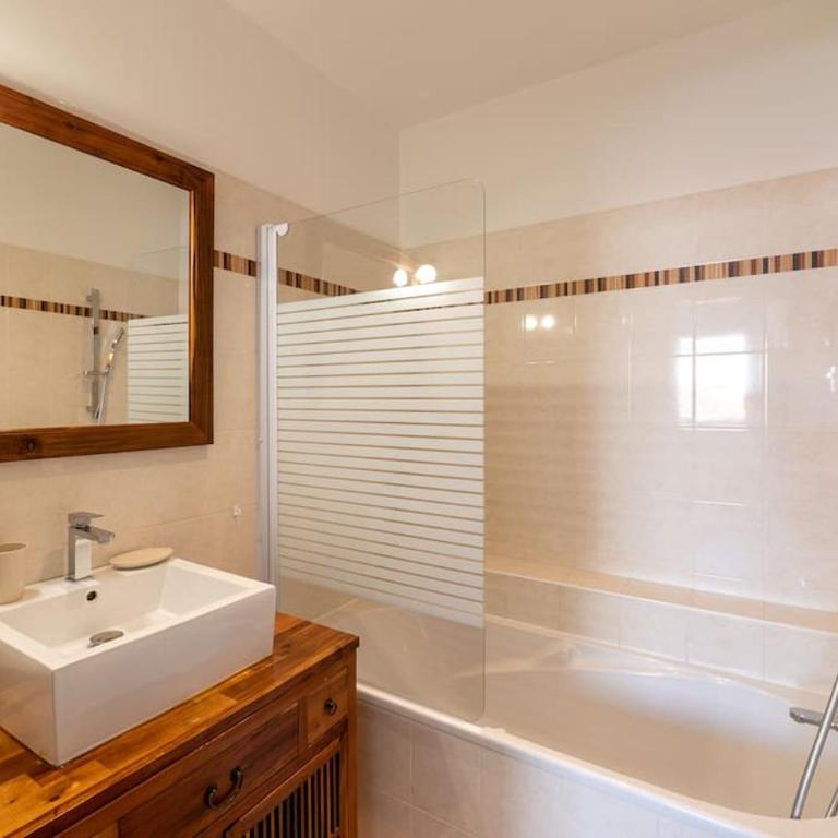 Ravissante maison 3* avec jacuzzi proche lac - Villa 3 Chambres - 12