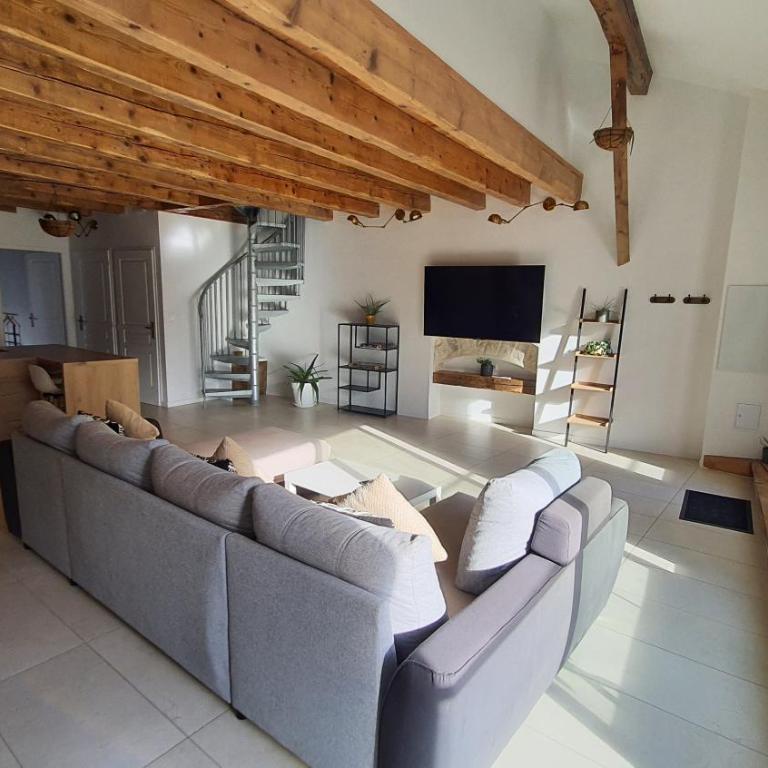 Beau T4 au cœur du centre ville - Three-Bedroom Apartment - 3
