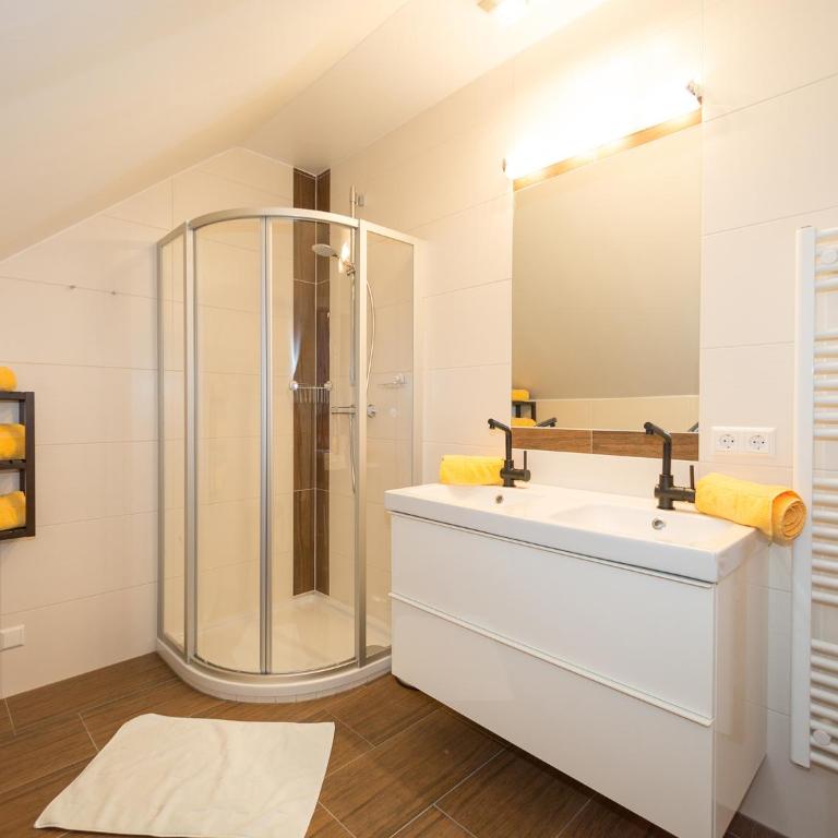 Apartments Altstadtflair - Apartment mit 2 Schlafzimmern - 3